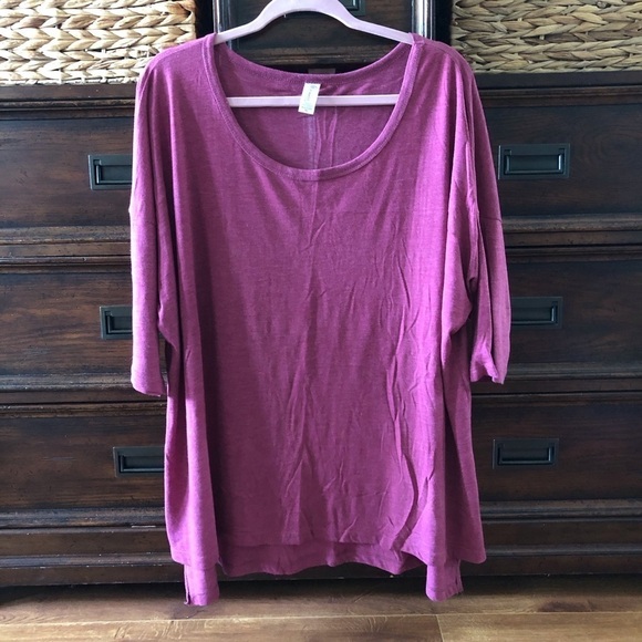 Pimatee Tops - Pimatee bat short sleeve tunic tee in size XL